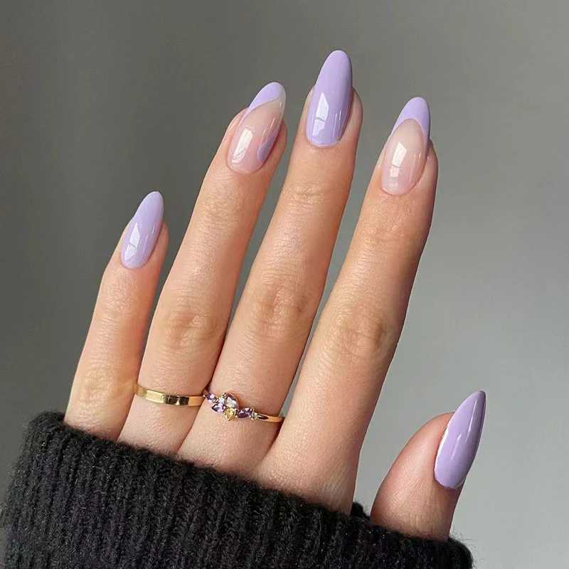 Pale Purple Nails