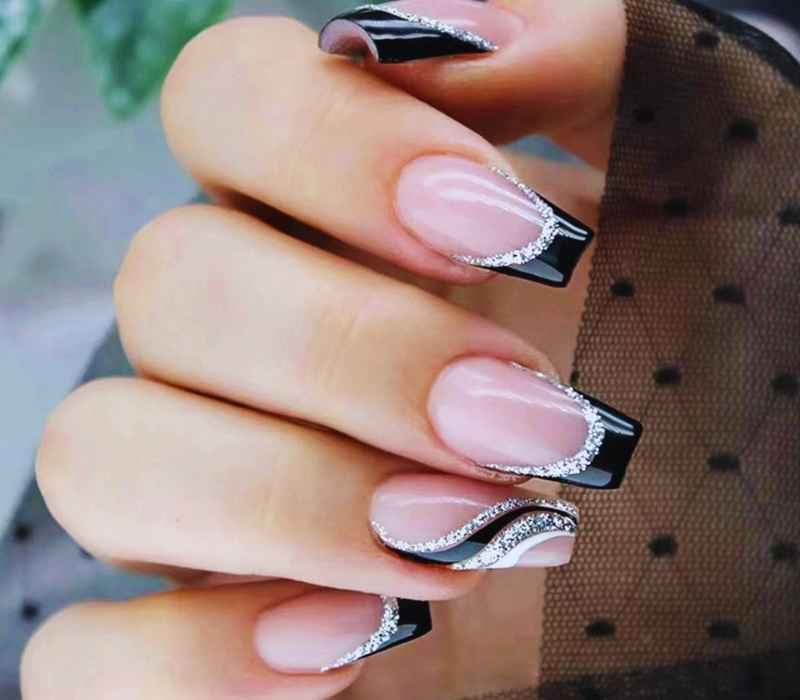 Black and White French Tips