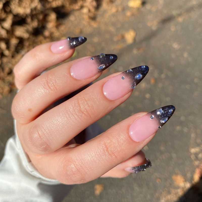 Black 3D French Mani