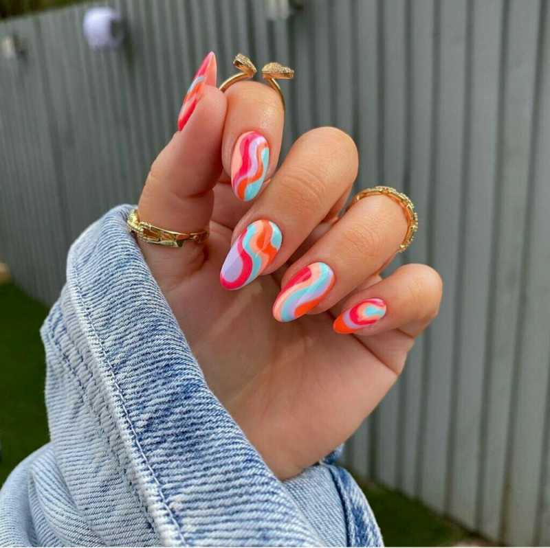 bold stripes