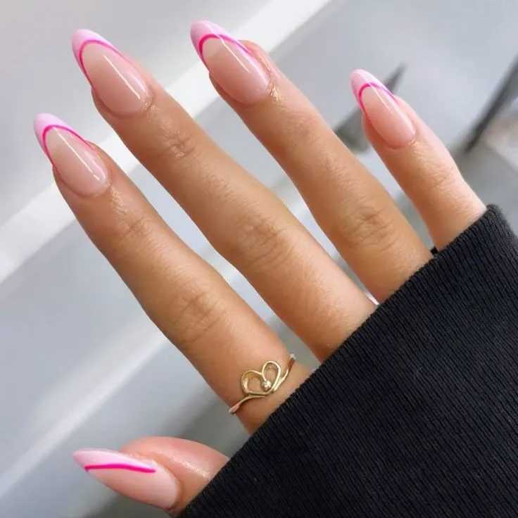 French Tip Neon Outline