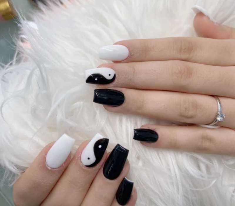 Half and Half black and white nails 