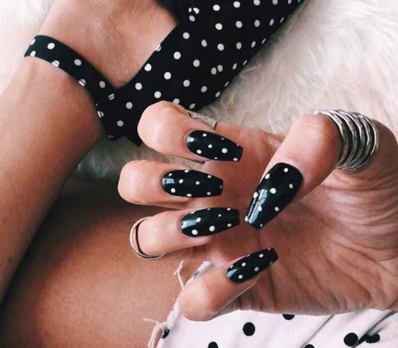 Dotted Nails