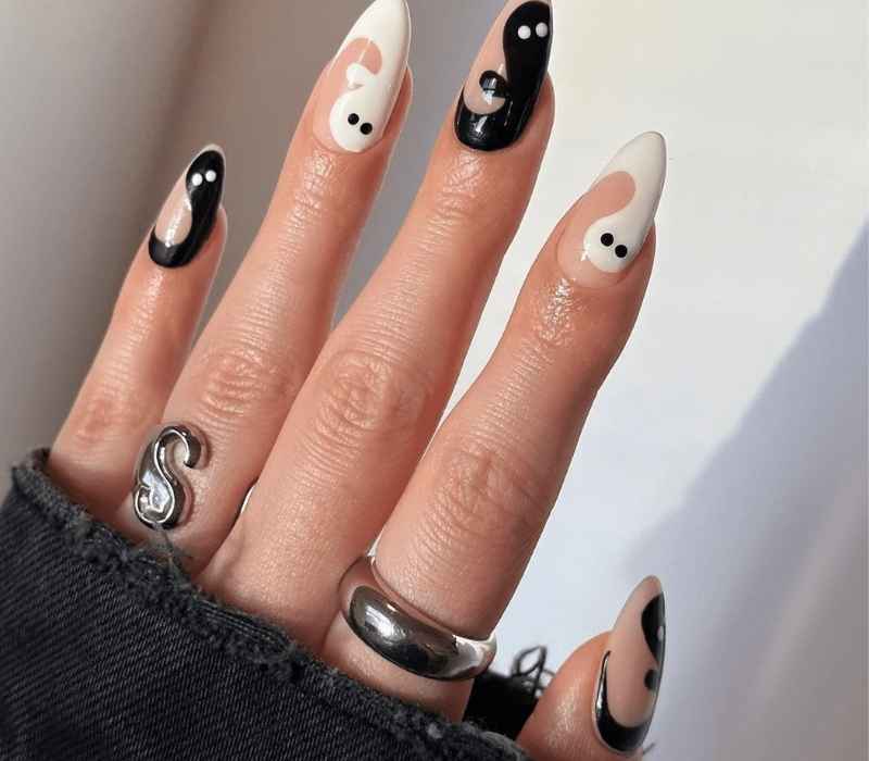 Swirly Nails