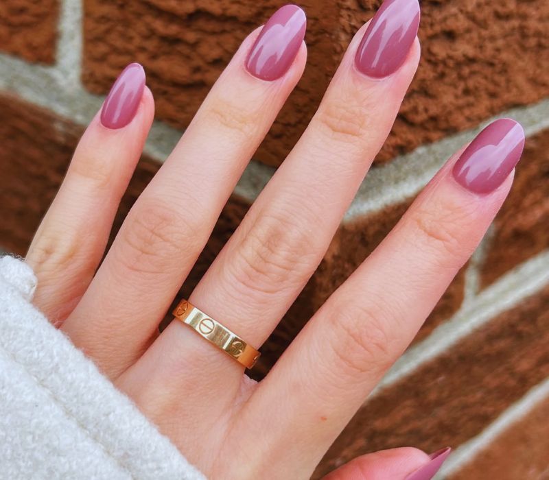 Mauve Nails