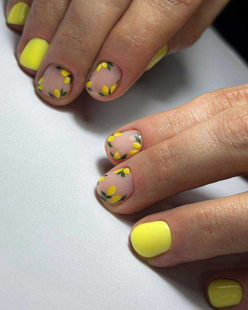 Light Yellow Manicure Idea for Short Nails